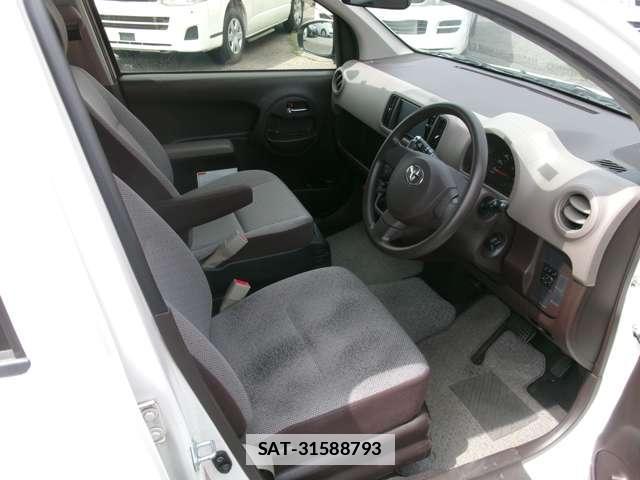 Toyota PASSO 2015-08 7823301-7