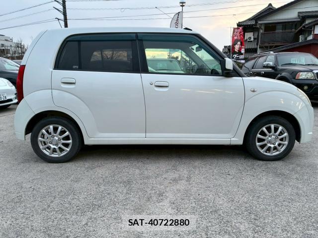 Nissan PINO 2009-08 7811540-2