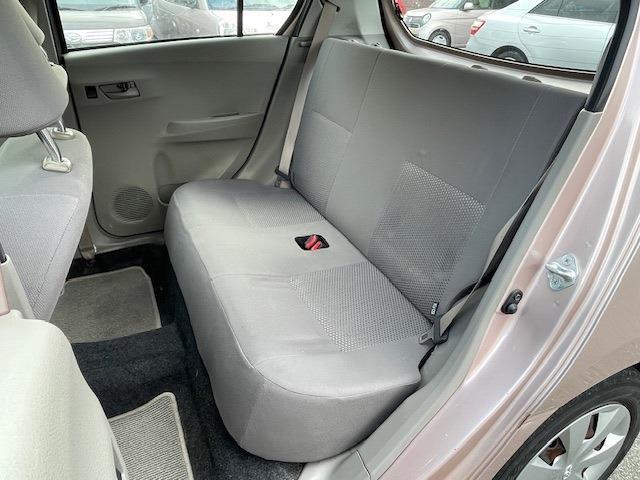 Toyota PIXIS EPOCH 2013-11 7811481-12