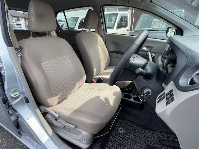 Toyota PIXIS EPOCH 2012-05 7811484-2