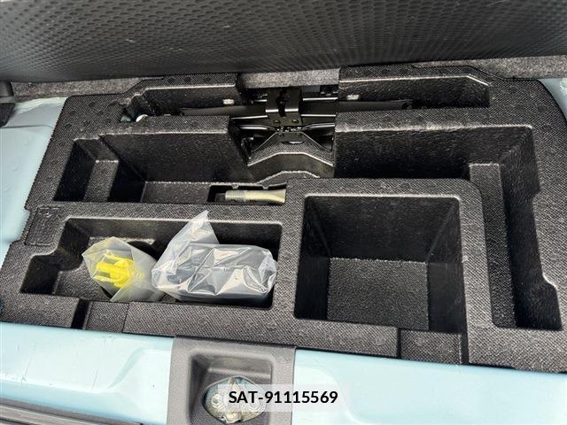 Toyota PIXIS EPOCH 2022-04 7814355-11