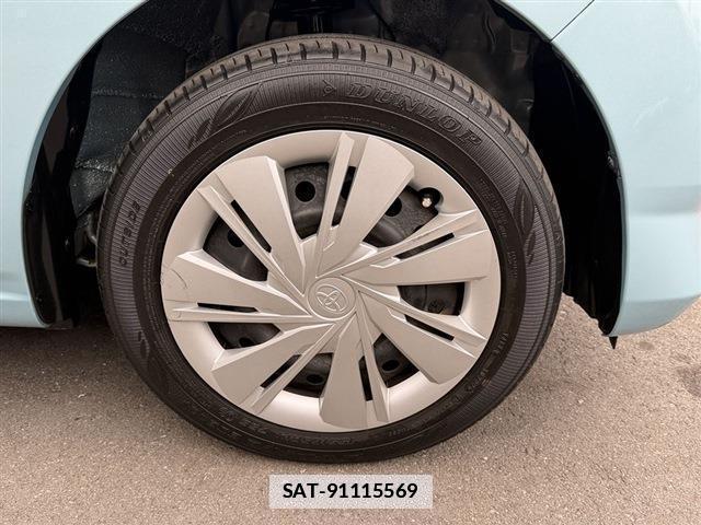 Toyota PIXIS EPOCH 2022-04 7814355-13