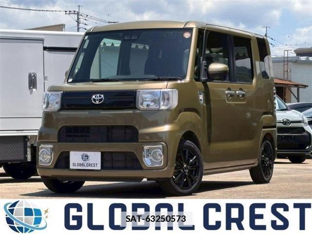 Toyota Pixis Mega 2022-07 7812391-0