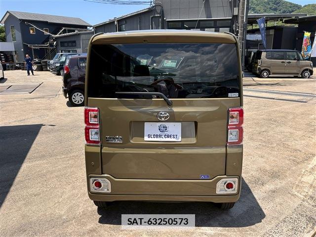 Toyota Pixis Mega 2022-07 7812391-13