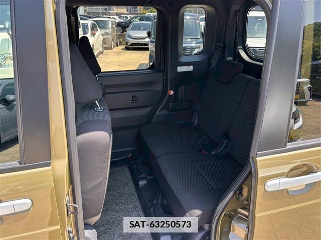 Toyota Pixis Mega 2022-07 7812391-5