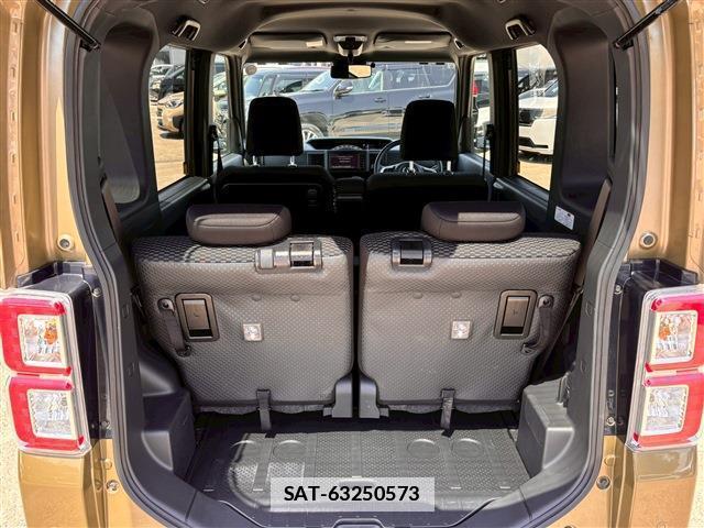 Toyota Pixis Mega 2022-07 7812391-6