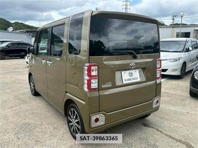 Toyota Pixis Mega 2022-07 7812395-12