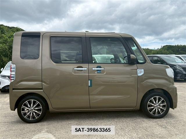 Toyota Pixis Mega 2022-07 7812395-15