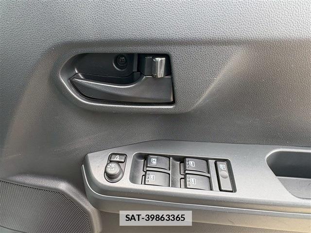 Toyota Pixis Mega 2022-07 7812395-18