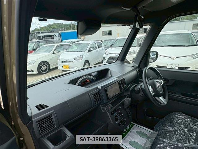 Toyota Pixis Mega 2022-07 7812395-3