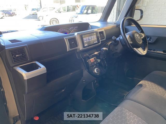 Toyota Pixis Mega 2018-01 7814641-15