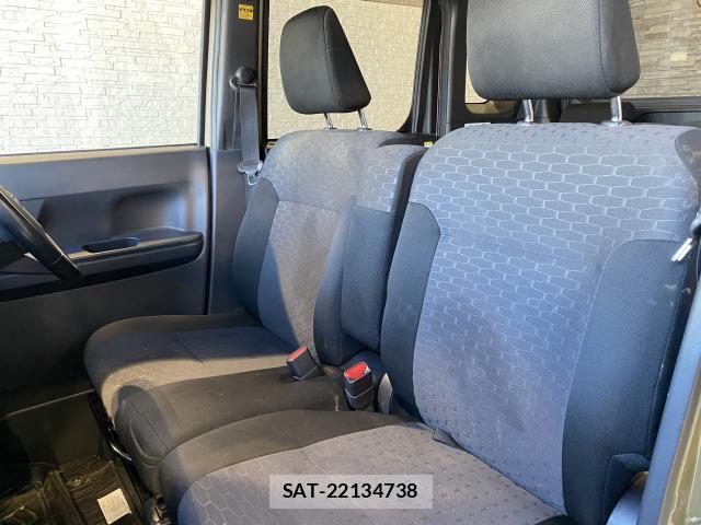 Toyota Pixis Mega 2018-01 7814641-16