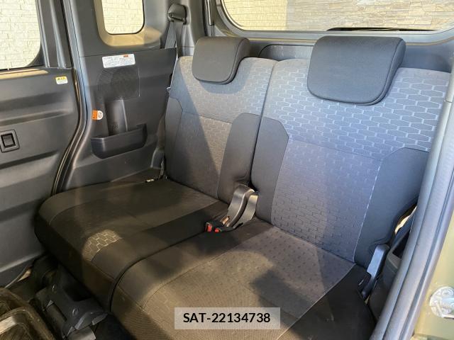 Toyota Pixis Mega 2018-01 7814641-18