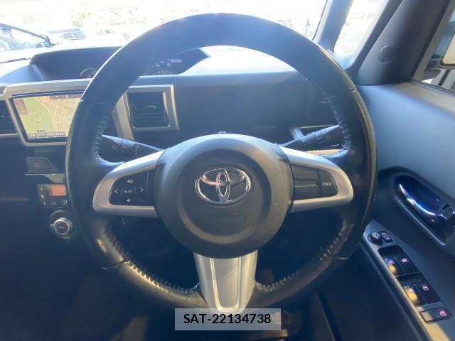 Toyota Pixis Mega 2018-01 7814641-3