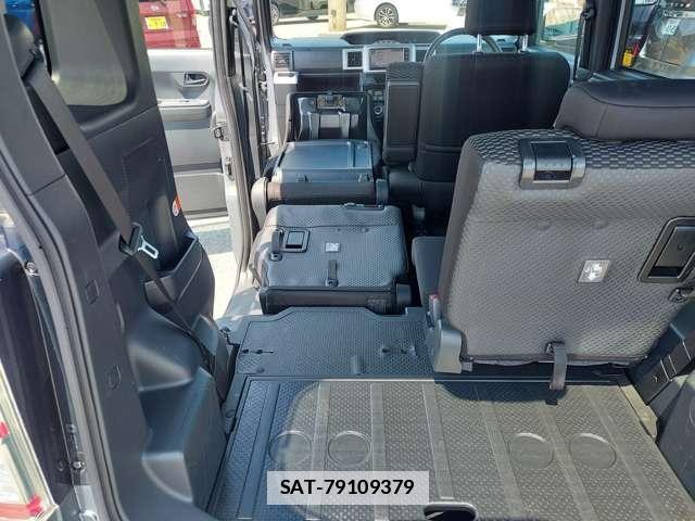 Toyota Pixis Mega 2021-03 7816005-15