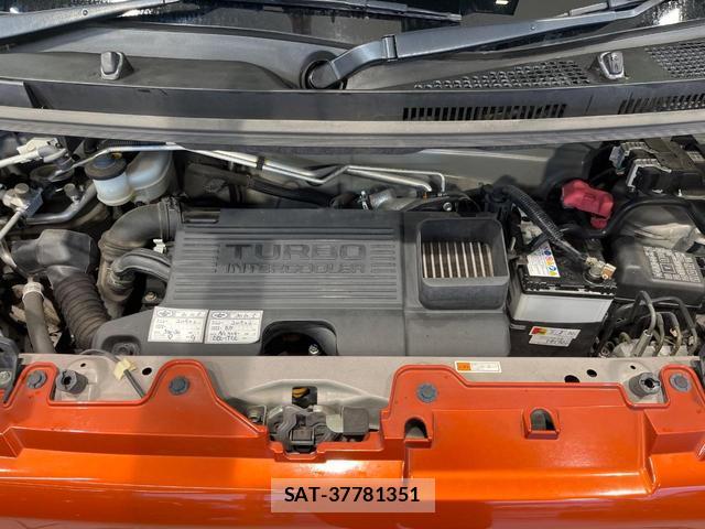 Toyota Pixis Mega 2015-12 7818563-17