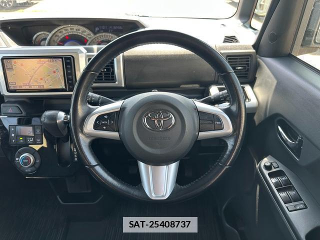 Toyota Pixis Mega 2021-04 7820176-17