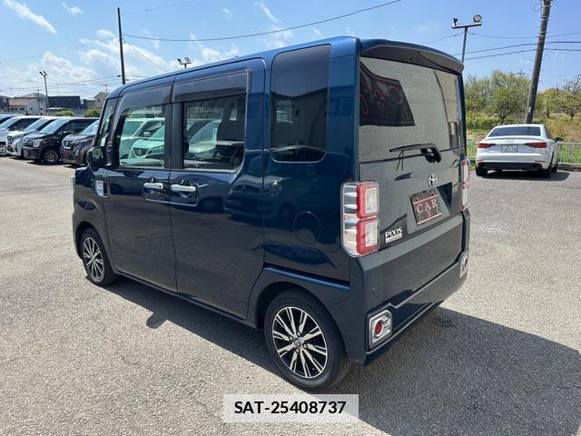 Toyota Pixis Mega 2021-04 7820176-7