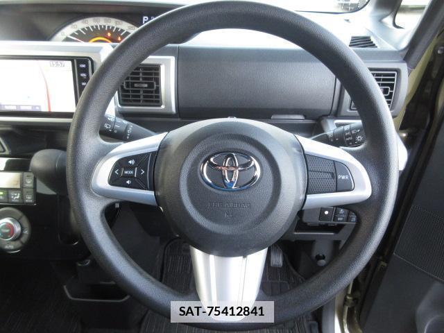 Toyota Pixis Mega 2019-01 7820509-11
