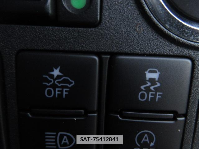 Toyota Pixis Mega 2019-01 7820509-13
