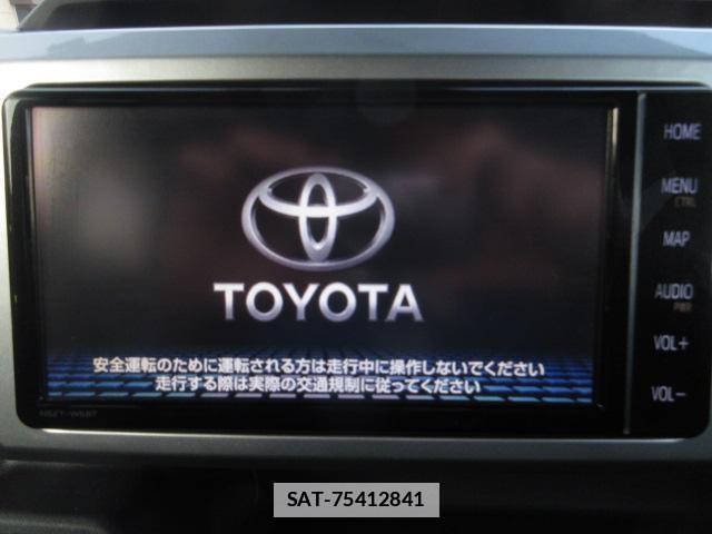 Toyota Pixis Mega 2019-01 7820509-15