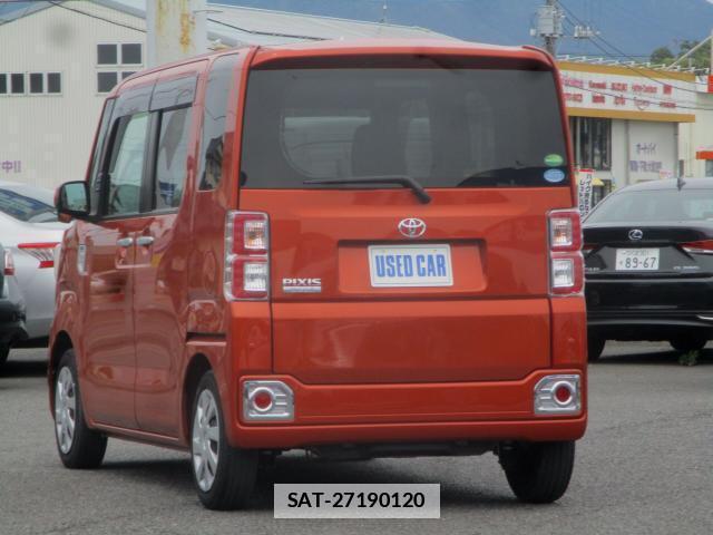 Toyota Pixis Mega 2019-04 7820692-11