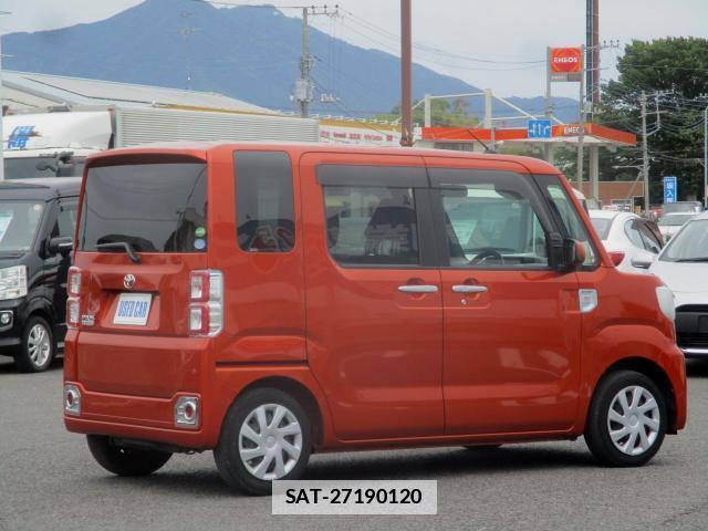 Toyota Pixis Mega 2019-04 7820692-13