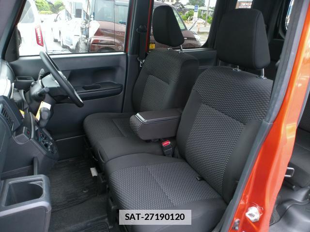 Toyota Pixis Mega 2019-04 7820692-6