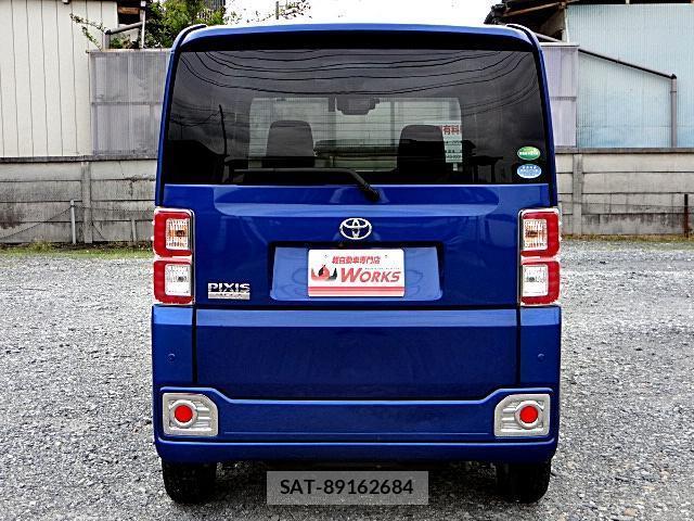 Toyota Pixis Mega 2018-11 7820783-10