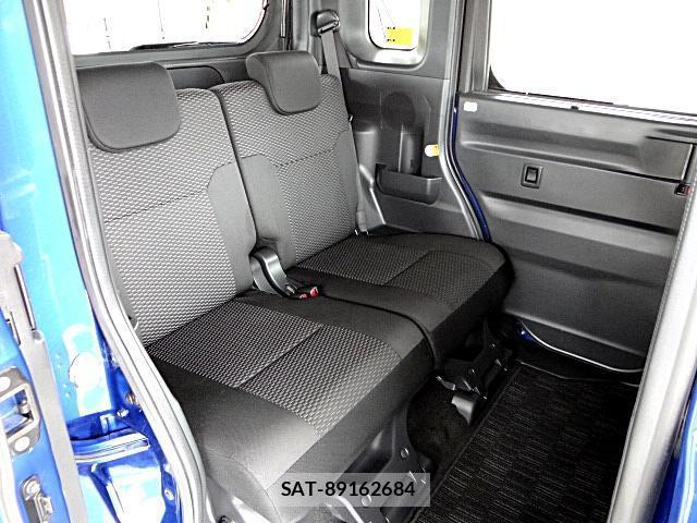 Toyota Pixis Mega 2018-11 7820783-17