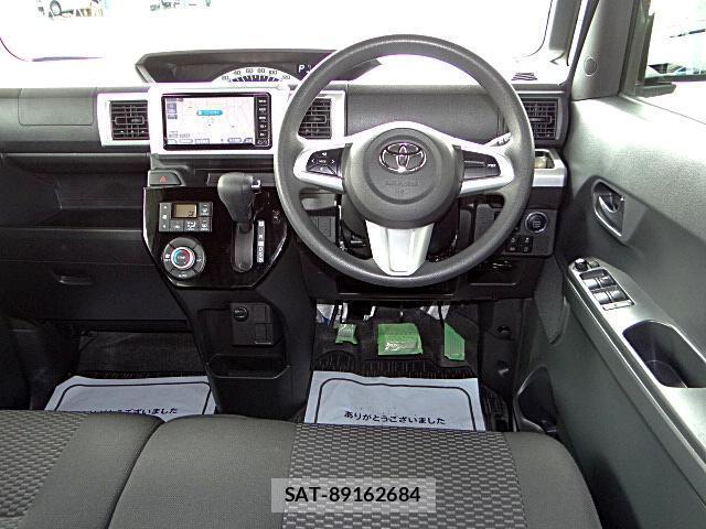 Toyota Pixis Mega 2018-11 7820783-3