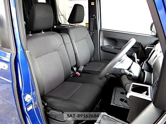 Toyota Pixis Mega 2018-11 7820783-4