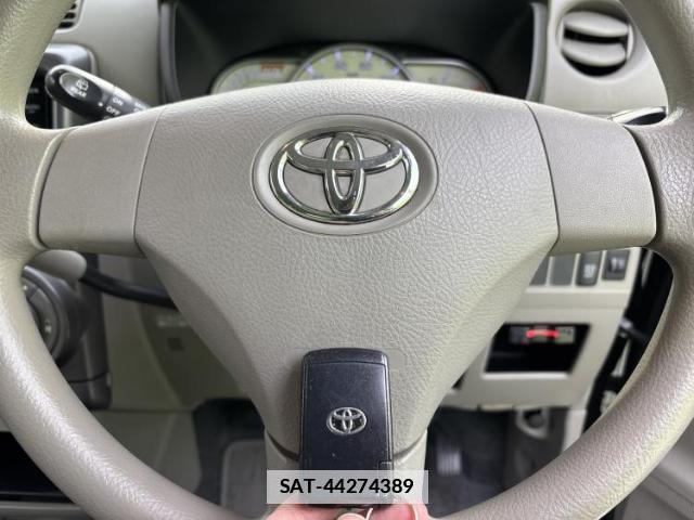 Toyota PIXIS SPACE 2015-02 7821070-12