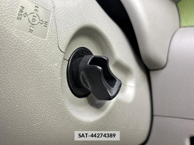 Toyota PIXIS SPACE 2015-02 7821070-17