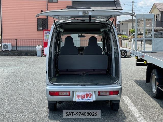 Toyota PIXIS VAN 2011-12 7811505-13