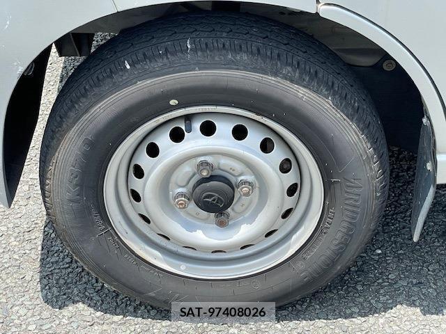 Toyota PIXIS VAN 2011-12 7811505-3