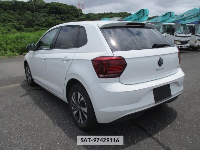 VolksWagen POLO 2021-08 7811384-1