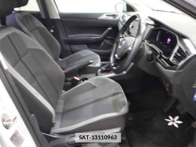 VolksWagen POLO 2019-09 7811744-3