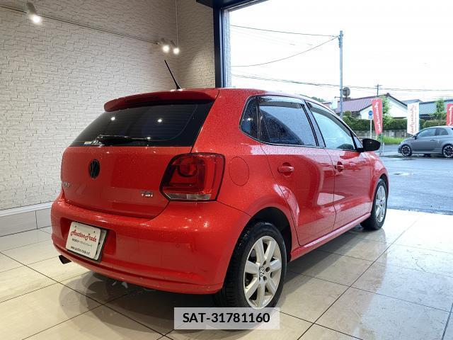 VolksWagen POLO 2013-05 7814668-1