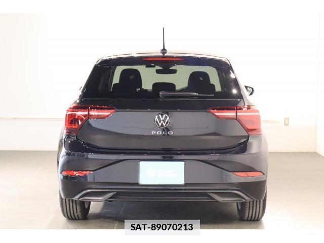 VolksWagen POLO 2022-07 7816525-1