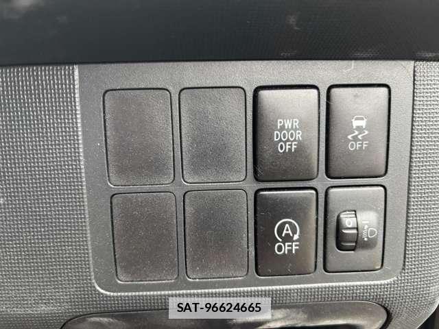 Toyota PORTE 2016-03 7811819-10