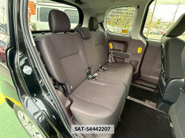Toyota PORTE 2013-07 7812671-13
