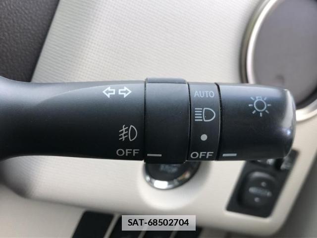 Toyota PORTE 2013-03 7813653-15