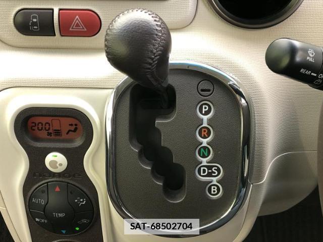 Toyota PORTE 2013-03 7813653-17