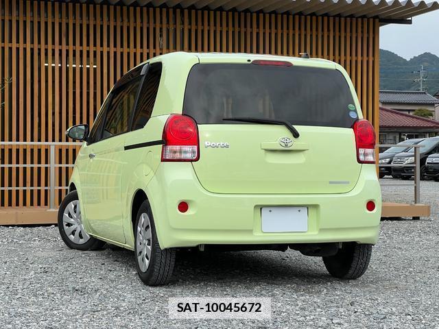 Toyota PORTE 2012-11 7813787-1