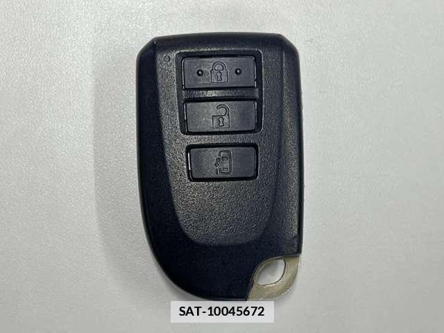 Toyota PORTE 2012-11 7813787-19