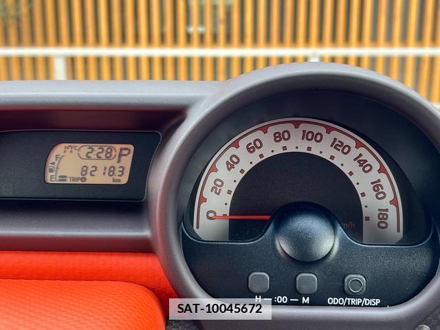 Toyota PORTE 2012-11 7813787-8