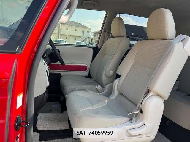 Toyota PORTE 2015-10 7813793-15