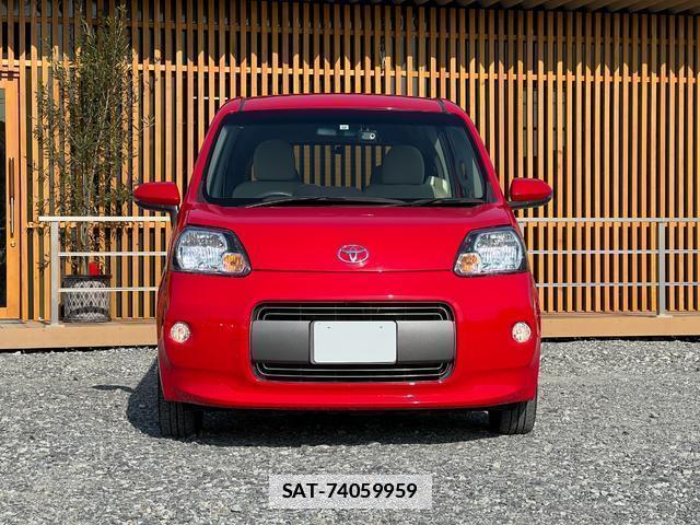 Toyota PORTE 2015-10 7813793-9