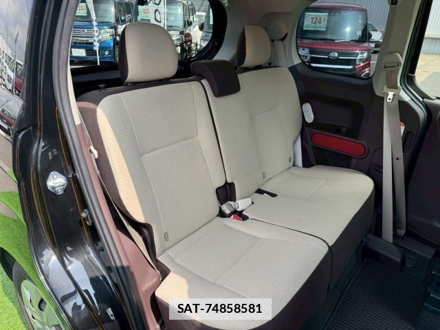Toyota PORTE 2018-04 7816479-5